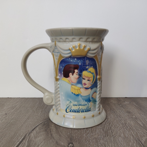 Disney Cinderella and Prince Charming Tall Castle Mug - Picture 4 of 7
